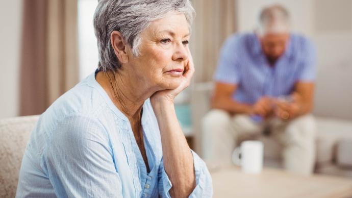 Невидимая проблема: как менопауза разрушает интимную жизнь пар