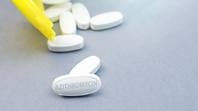 Азитромицин меняет микробиом и повышает устойчивость к антибиотикам у женщин с хламидиозом