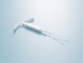 Использование Этоногестрел-имплантата и Левоноргестрел-ВМС сверх сроков,  утверждённых ФДА